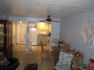 2751 E Sunrise Lakes Dr unit 108, Sunrise, FL 33322 - photo 2