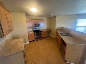 420 Zander Woods Ct, Mount Holly, NC 28120 - photo 5