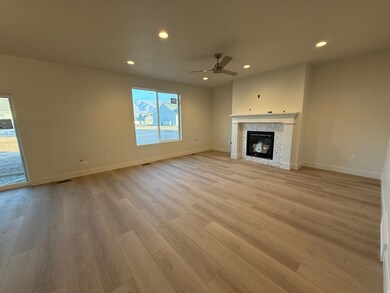 6368 S Ray Dr unit 110, South Weber, UT 84405 - photo 7