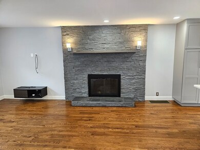 711 E 7th St, Boston, MA 02127 - photo 3