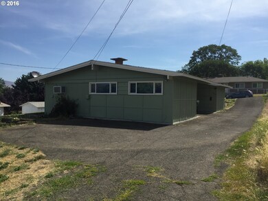 1609 Nevada St, the Dalles, OR 97058 - photo 4