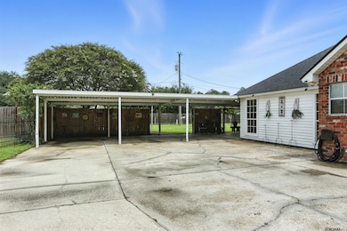 10509 Brown Rd, Denham Springs, LA 70726 - photo 3