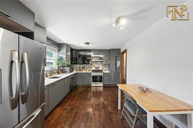 7 Kunath Ave, Staten Island, NY 10309 - photo 4