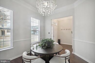 25557 Donegal Dr, Chantilly, VA 20152 - photo 3