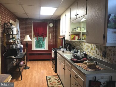 1641 E Derry Rd, Hershey, PA 17033 - photo 4