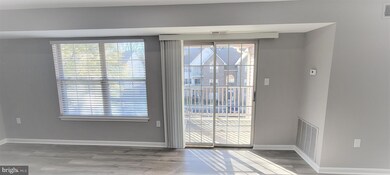 9805 Lake Pointe Ct unit 302, Upper Marlboro, MD 20774 - photo 4