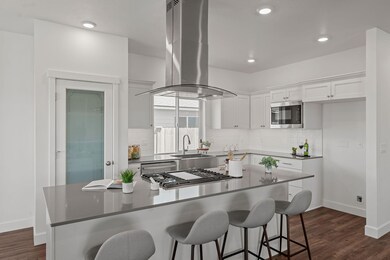 1091 NW Varnish Ln unit 64, Redmond, OR 97756 - photo 6