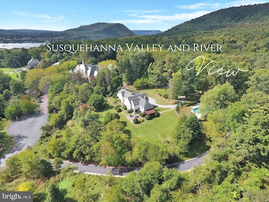 349 Arnold Ave, Harrisburg, PA 17112 - photo 5