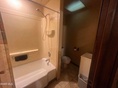 617 N 2nd St, Altoona, PA 16601 - photo 7