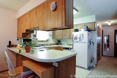 276 Fall Leaf Cir, Anchorage, AK 99504 - photo 4