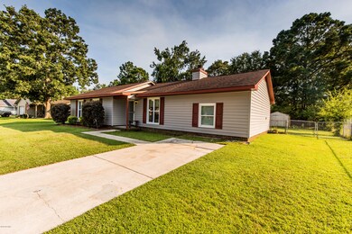 1002 Massey Rd, Jacksonville, NC 28546 - photo 6