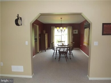 8 Green St, Birdsboro, PA 19508 - photo 4