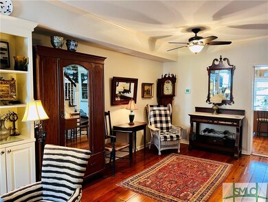 517 E Perry St, Savannah, GA 31401 - photo 6