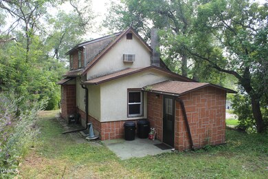 311 8th St NE, Jamestown, ND 58401 - photo 3