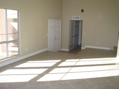 (07) Living Room