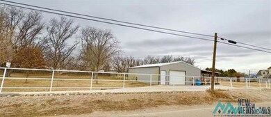 818 E Orchard Ln, Carlsbad, NM 88220 - photo 4