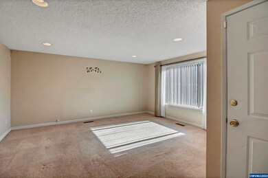 2079 Shiloh St SE, Salem, OR 97306 - photo 3