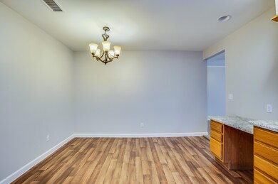 609 E Dora Cir, Mesa, AZ 85203 - photo 6