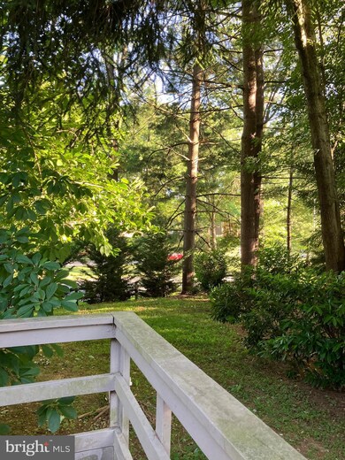 9444 Bethany Place, Montgomery Village, MD 20886 - photo 3