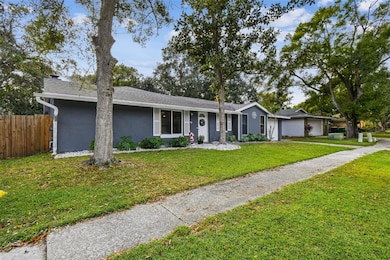 49 Valencia Cir, Safety Harbor, FL 34695 - photo 6