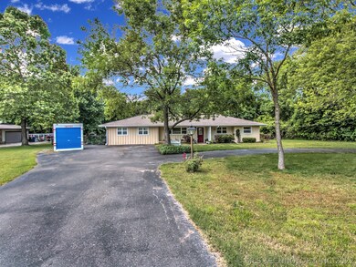 832 W Commercial St, Broken Arrow, OK 74012 - photo 3