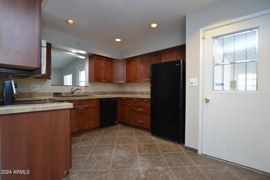 6433 E Ellis St, Mesa, AZ 85205 - photo 4