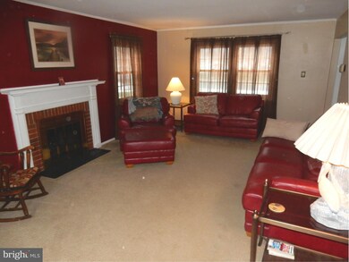 4110 Chelmont Ln, Bowie, MD 20715 - photo 4