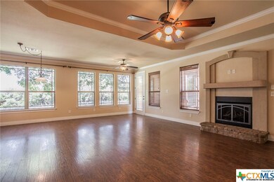 Family room 25 x 20 with gas fireplace 
