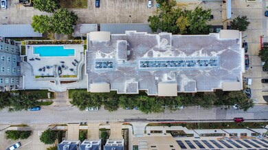 Piedmont at River Oaks unit 25, Houston, TX 77019 - photo 3