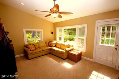 3604 Whispering Ln, Falls Church, VA 22041 - photo 7