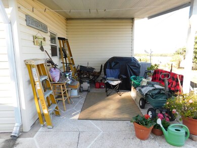 11030 Maverick Dr, Dade City, FL 33525 - photo 4