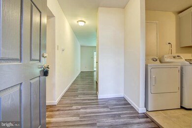 11430 Laurelwalk Dr, Laurel, MD 20708 - photo 7