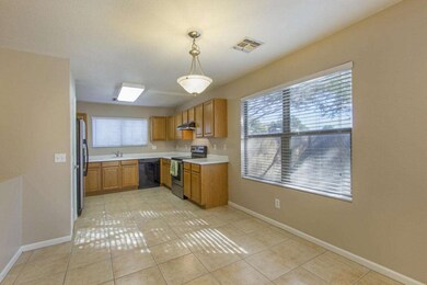 KitchenDiningRm_2279