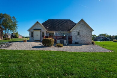 8561 Strawberry Meadows Ln, Floyds Knobs, IN 47119 - photo 4