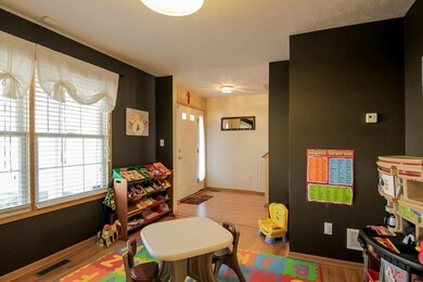 10205 Red Clover Ct, Louisville, KY 40228 - photo 5