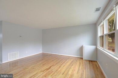 4330 Annapolis Rd, Halethorpe, MD 21227 - photo 4