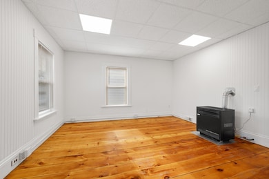 75 Gage St unit 3, Worcester, MA 01605 - photo 5