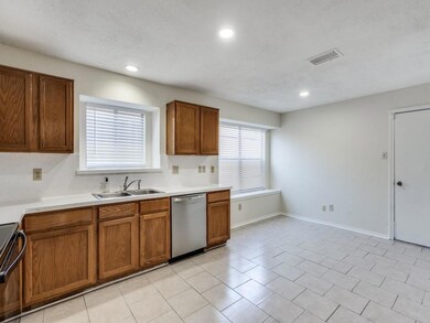 Kitchen with black / electric stove, a healthy amo