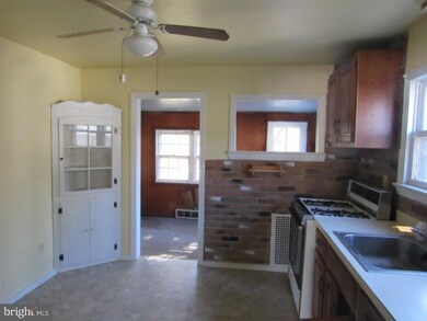 116 Smith Ln, Runnemede, NJ 08078 - photo 5