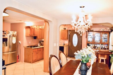 5 Shaw Cir, Nashua, NH 03062 - photo 2