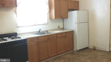 1347 Homestead St, Baltimore, MD 21218 - photo 5