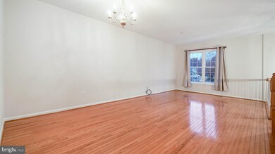 13041 Woodcutter Cir, Germantown, MD 20876 - photo 4