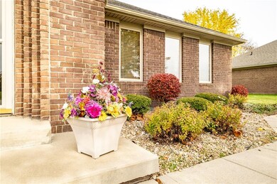 5140 Columbia Dr, Columbus, IN 47203 - photo 2