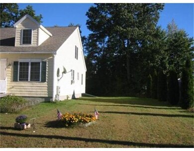 11 Railroad St unit B, Pepperell, MA 01463 - photo 2