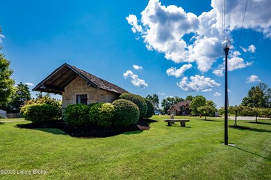 466 Highland Ridge Dr, Shepherdsville, KY 40165 - photo 5