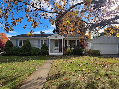 7 Holland Ave, Plattsburgh, NY 12901 - photo 2