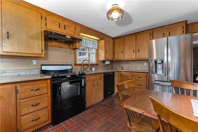 17 Green Ct, Cranston, RI 02920 - photo 7