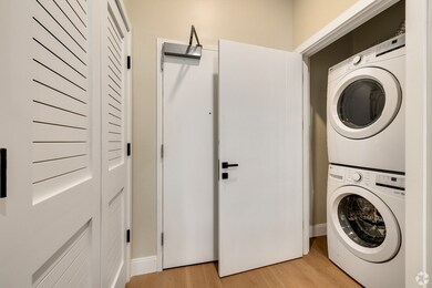 9 Central St unit 308, Somerville, MA 02143 - photo 6