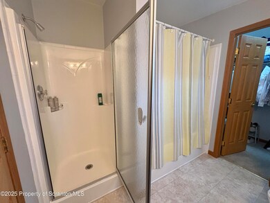 813 Poplar St, Clarks Summit, PA 18411 - photo 7