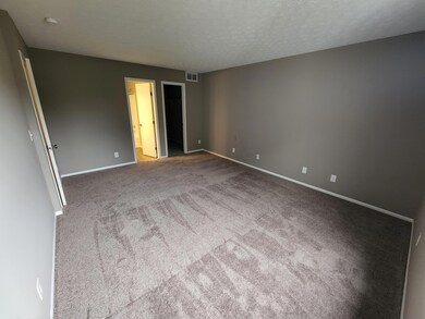 2748 Raphael Dr, Columbus, OH 43232 - photo 7